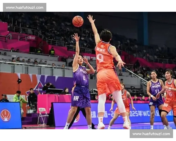 激烈对决！全明星赛场上球员精彩瞬间全记录